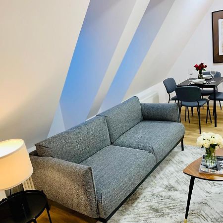 Hotel, Apartament Pod Zlotym Lwem W Samym Centrum Miasta Z Darmowym Parkingiem VII 쿠드즈코 외부 사진