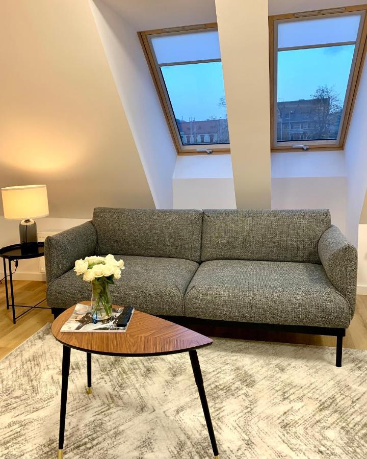 Hotel, Apartament Pod Zlotym Lwem W Samym Centrum Miasta Z Darmowym Parkingiem VII 쿠드즈코 외부 사진