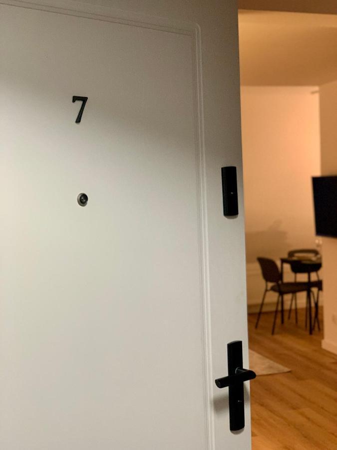 Hotel, Apartament Pod Zlotym Lwem W Samym Centrum Miasta Z Darmowym Parkingiem VII 쿠드즈코 외부 사진
